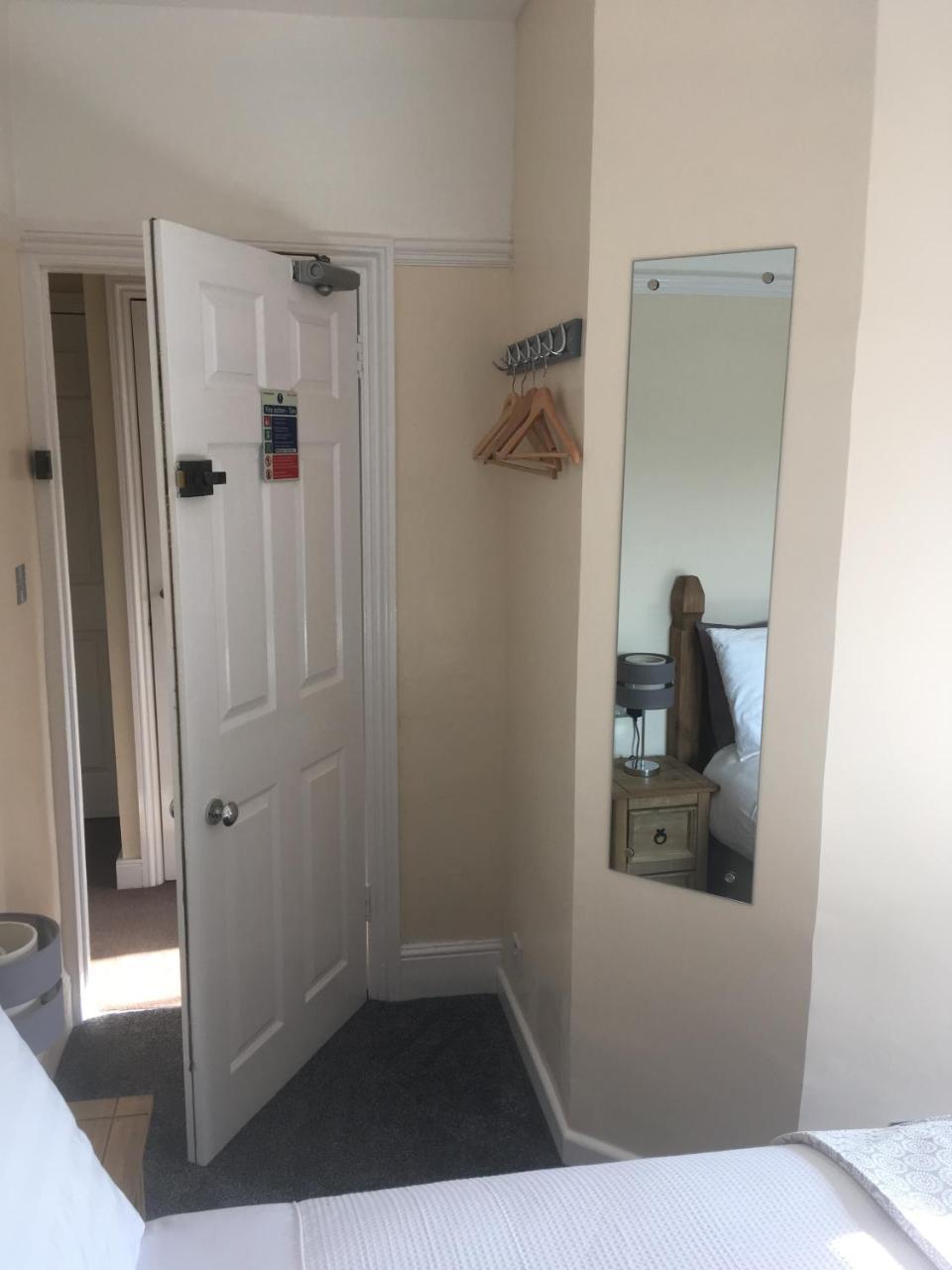Mair'S Hotell Bridgend  Eksteriør bilde