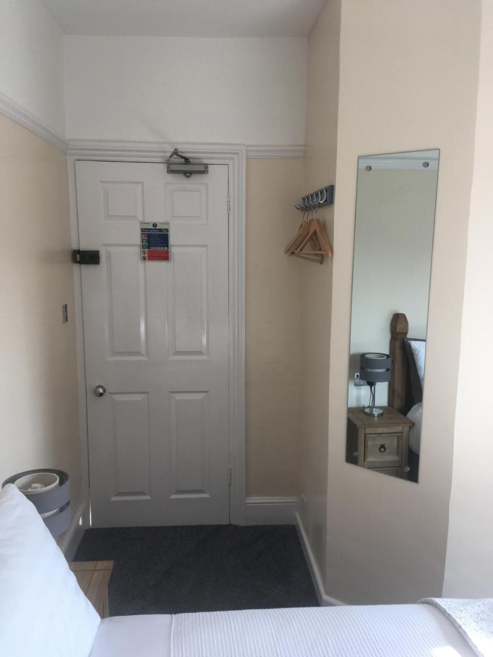 Mair'S Hotell Bridgend  Eksteriør bilde